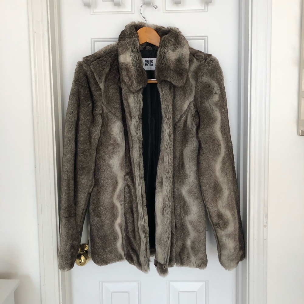 Faux fur, lined coat sz M